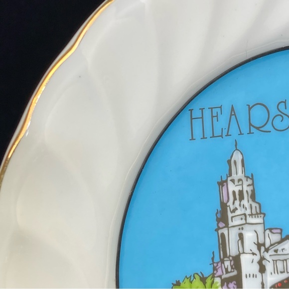Vintage,  7” Hearst Castle State Souvenir China Plate with Gold Detailing - Picture 3 of 11